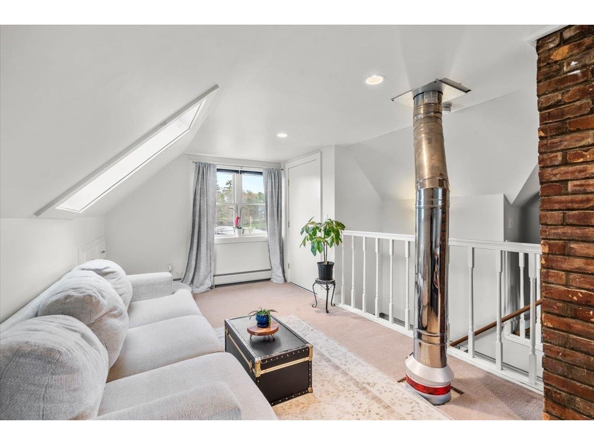 3rd floor living area