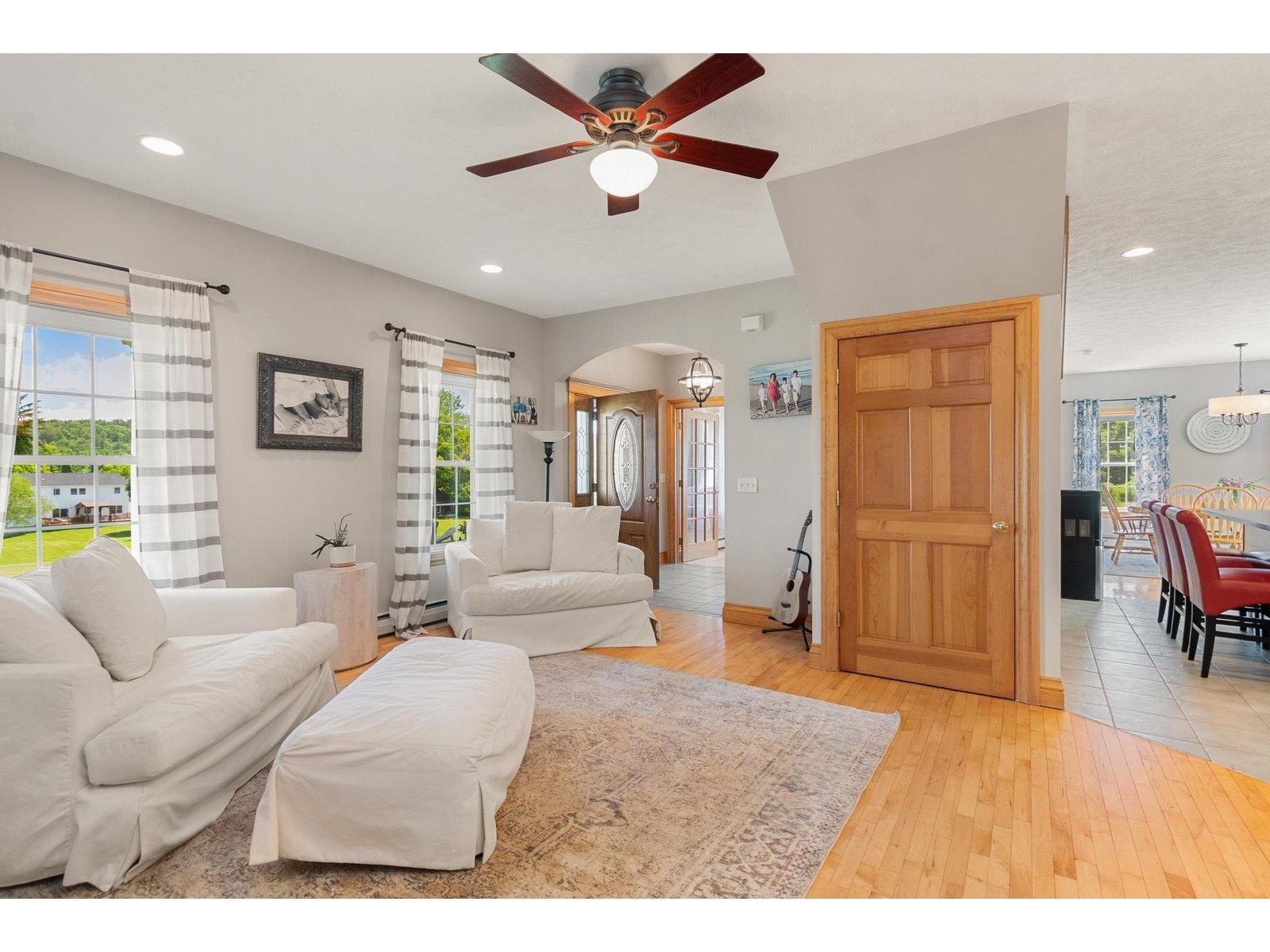 Den/Sitting Room