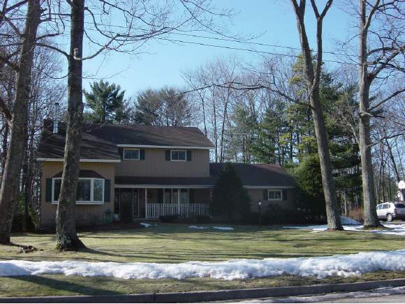 15 Rustic Dr