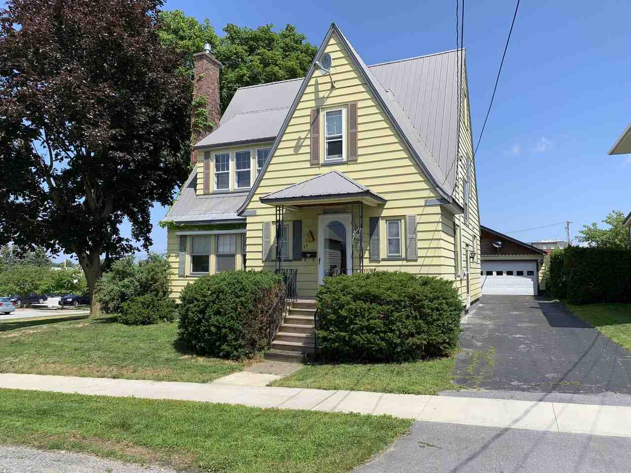 15 Stowell Street