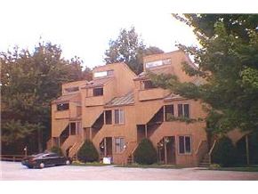 15 Sugar Run, Unit 15