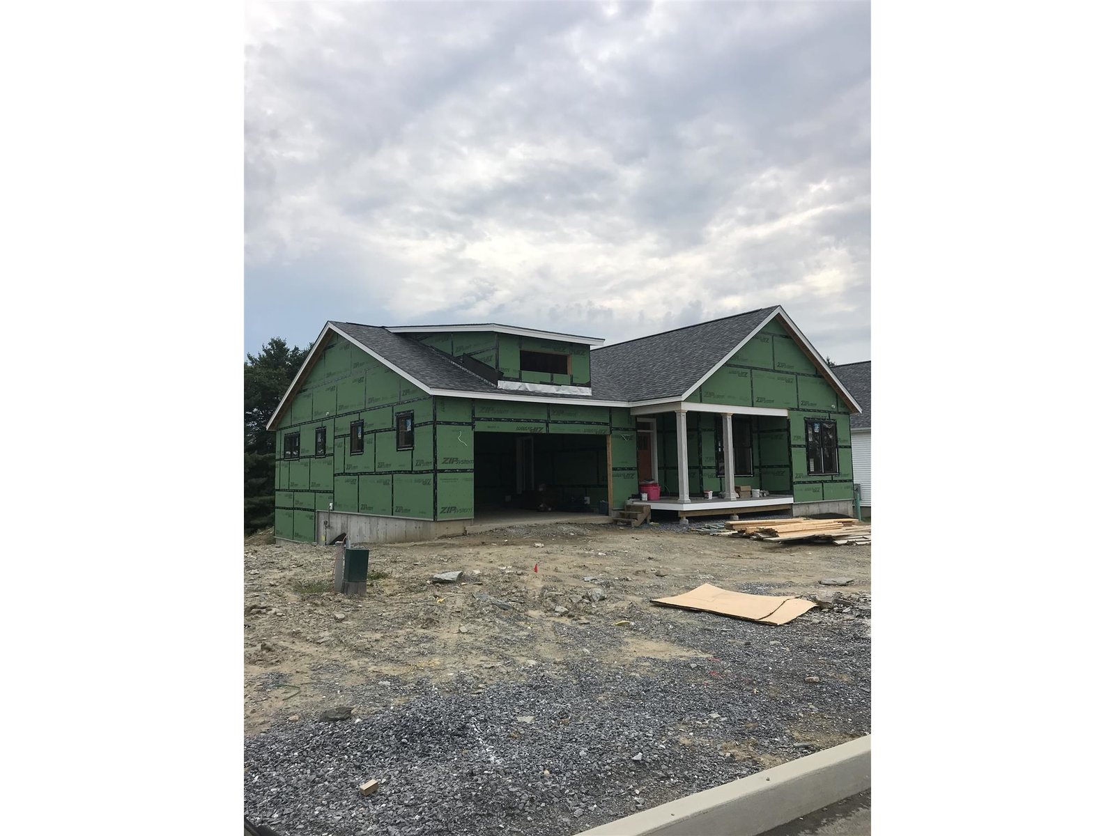 15 Upper Main Street, Unit Lot 3