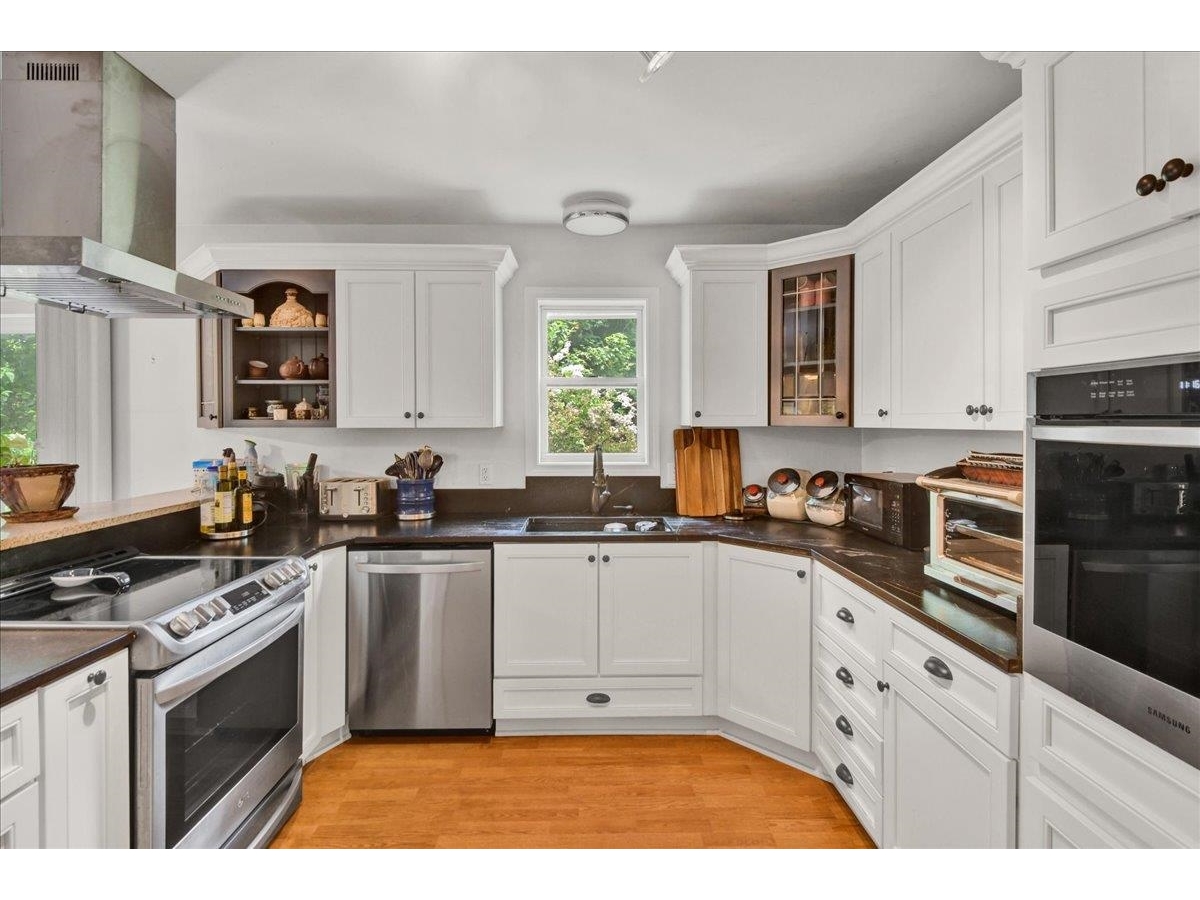 15 Whitefield Drive