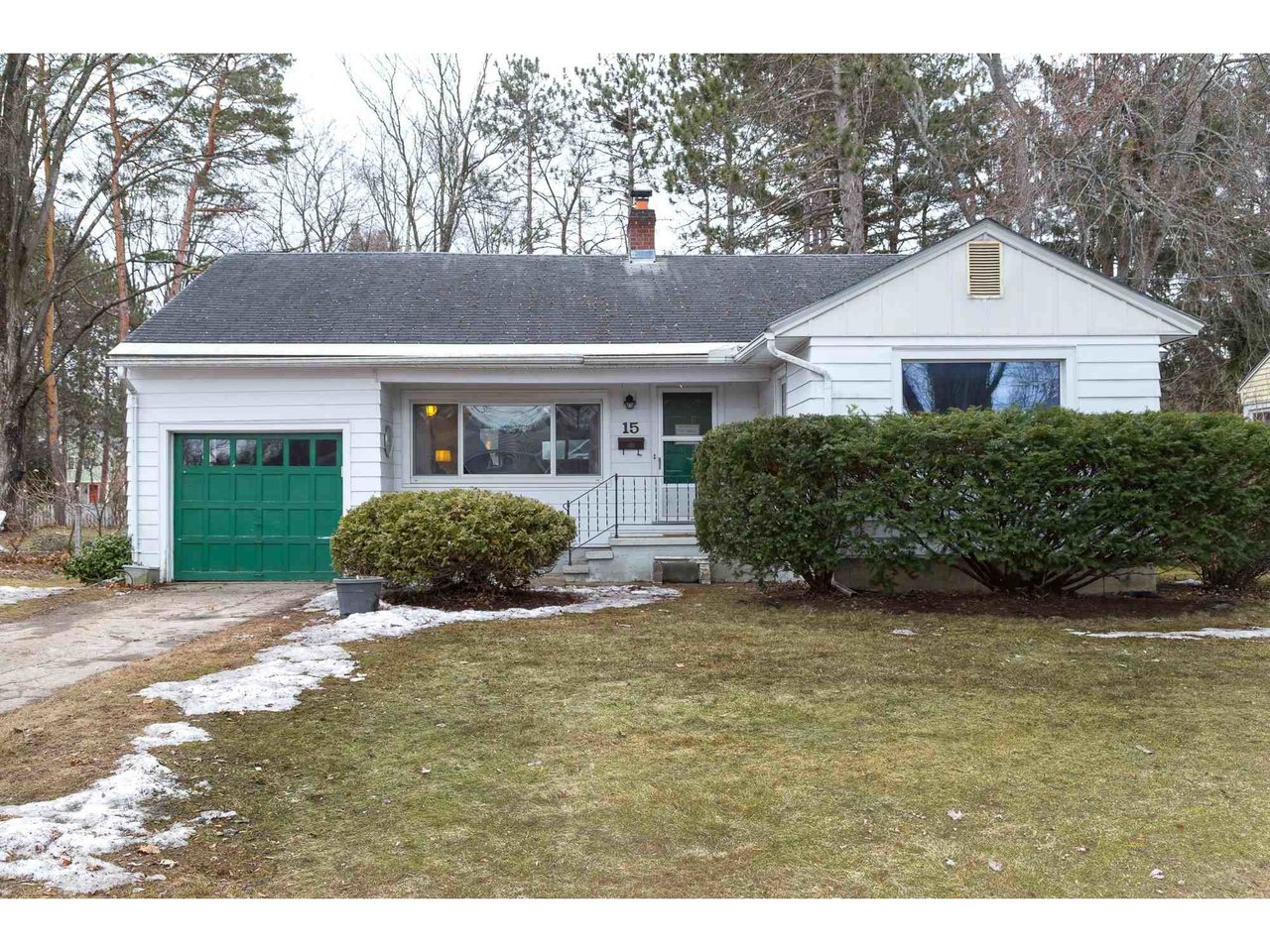 15 Woodbine Street
