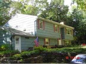 15 Woodlawn Drive