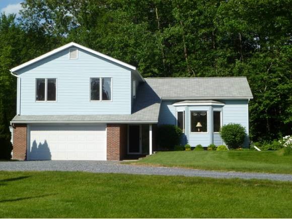 15 Woods End Drive