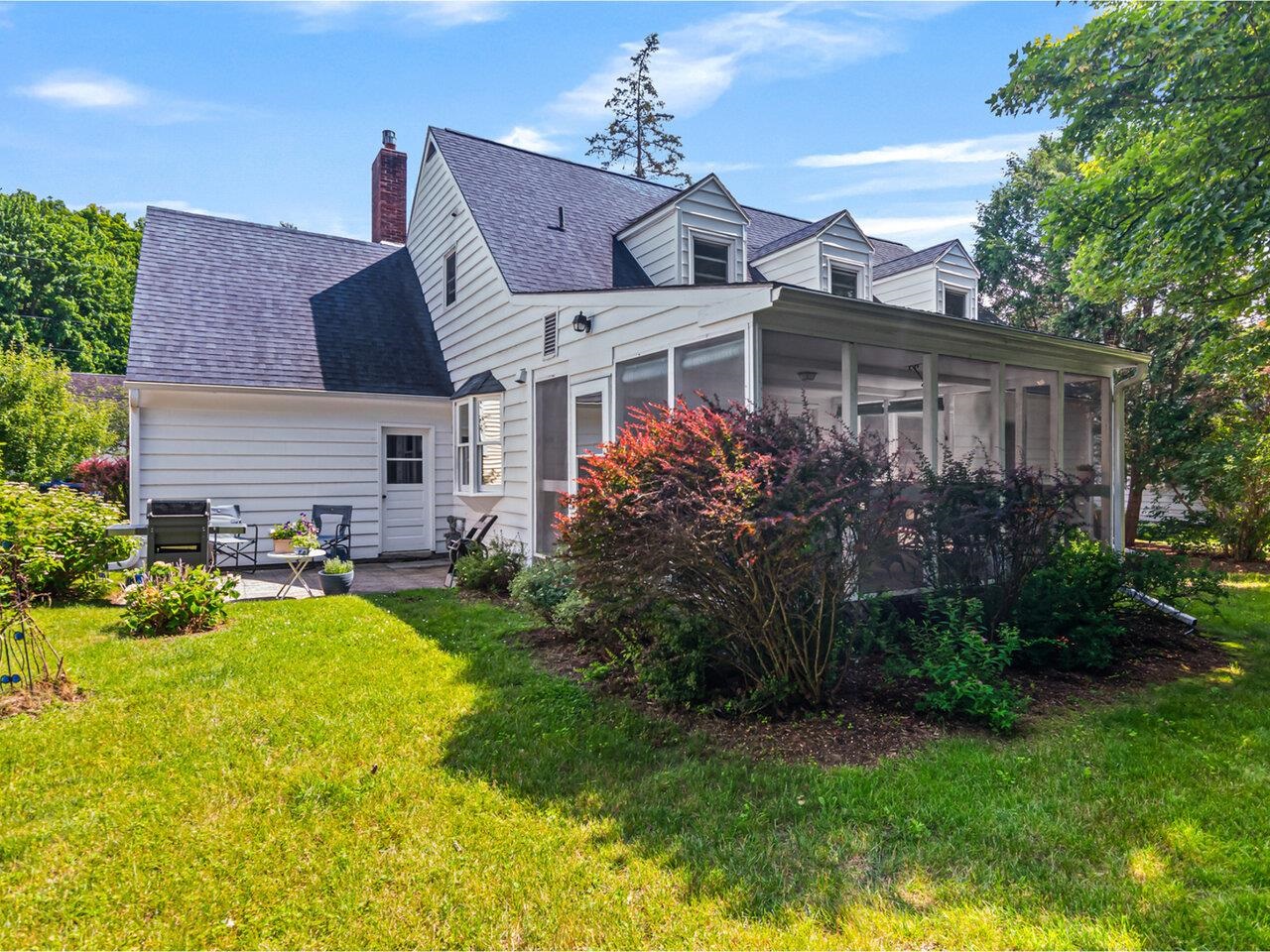 150 Killarney Drive