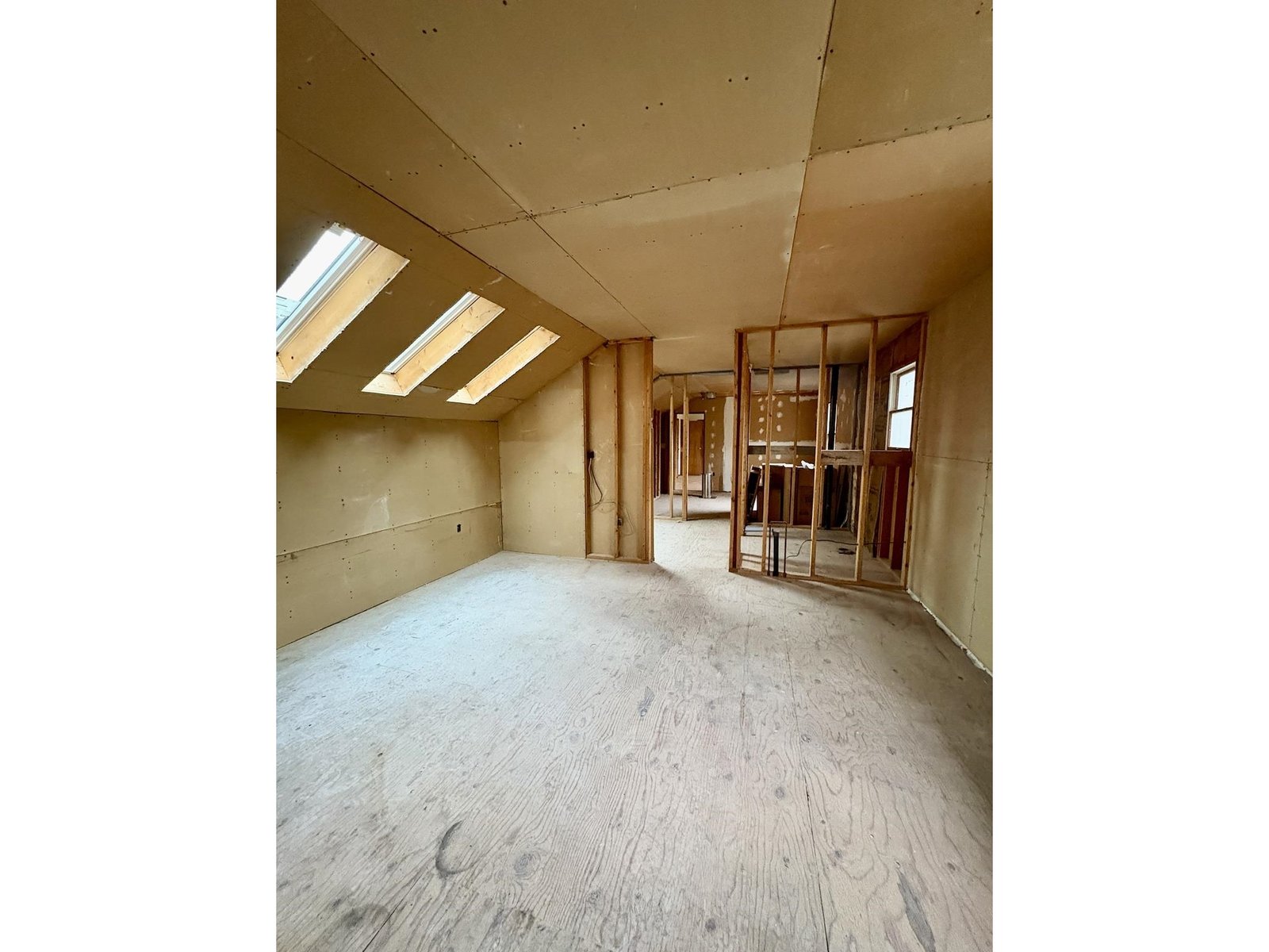 1 bedroom, roughed-in ADU above the garage