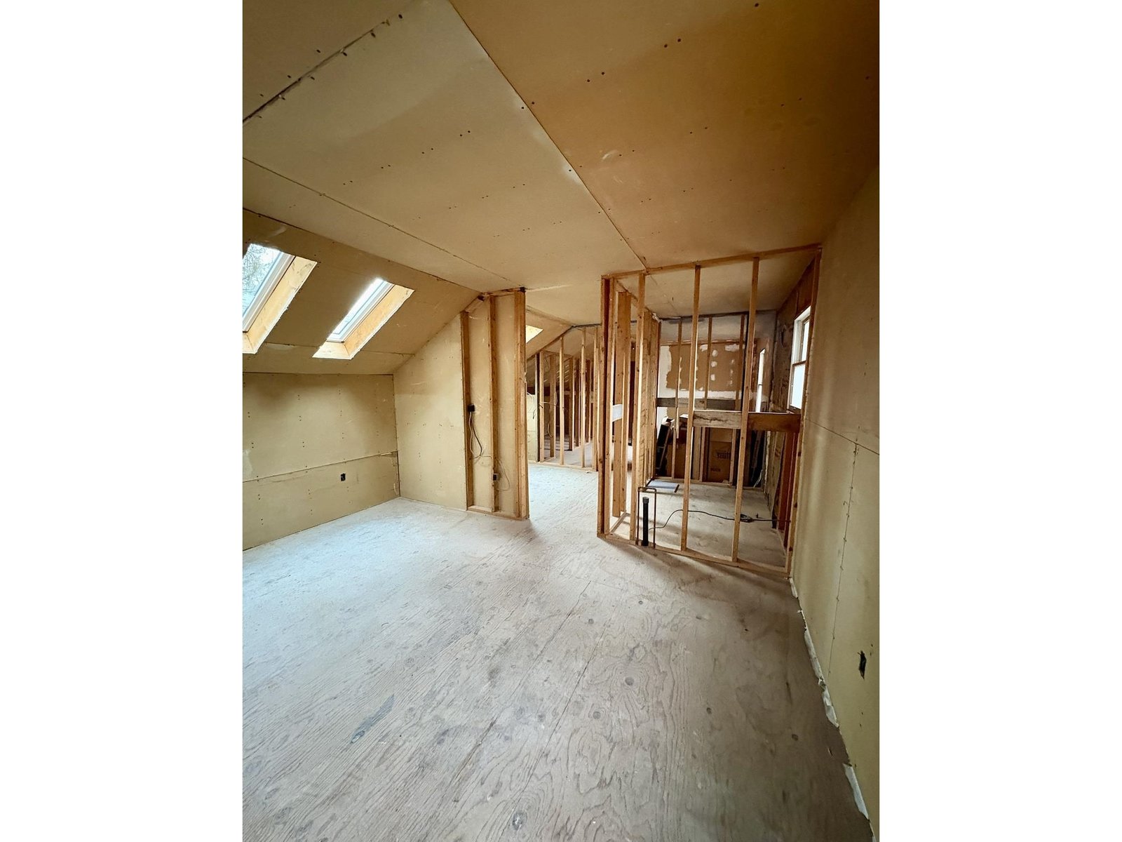 1 bedroom, roughed-in ADU above the garage