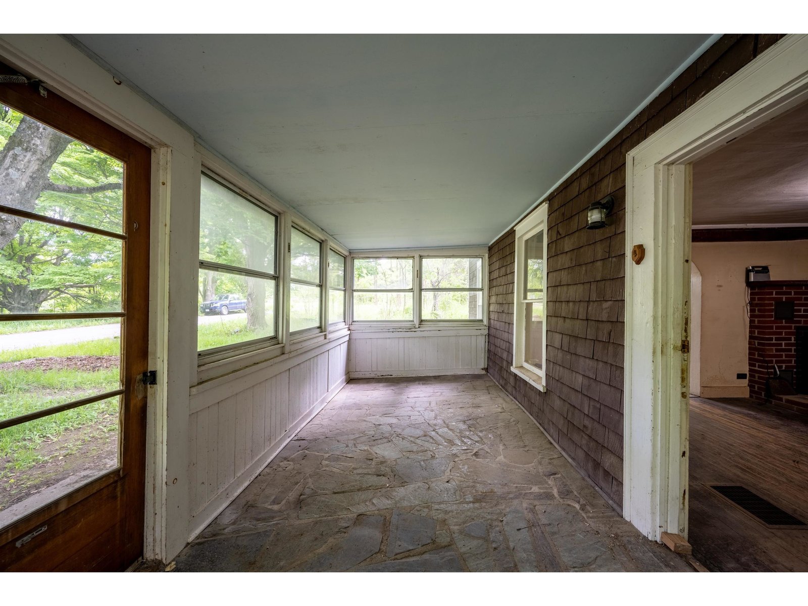 1519 Delong Road