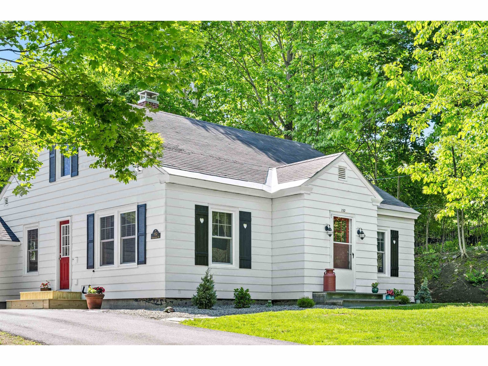 152 Fairview Street