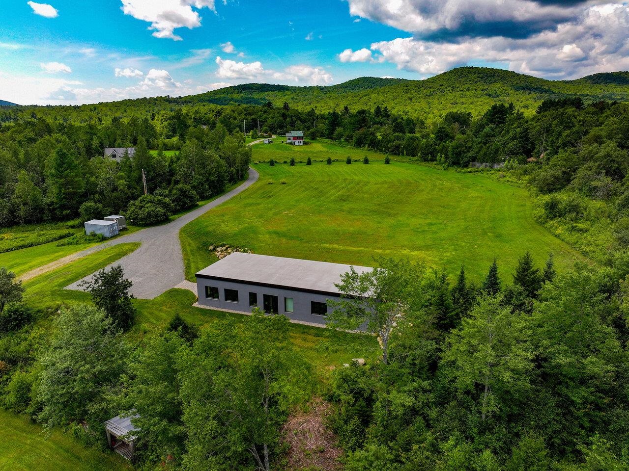 152 Wolf Lane Lincoln