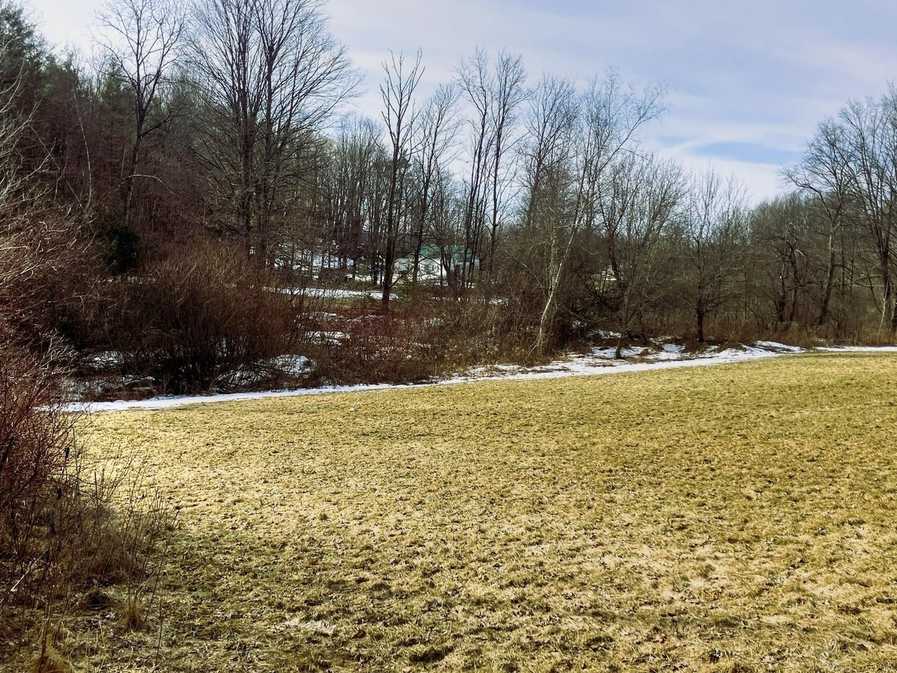 Great location w/easy access