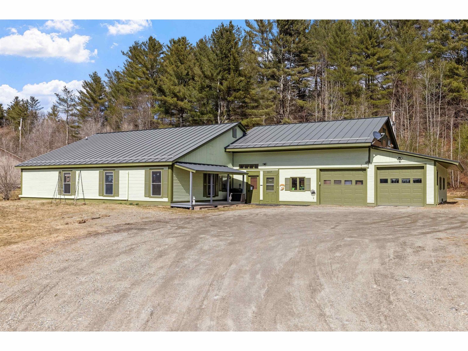 1537 VT Route 15E, Wolcott