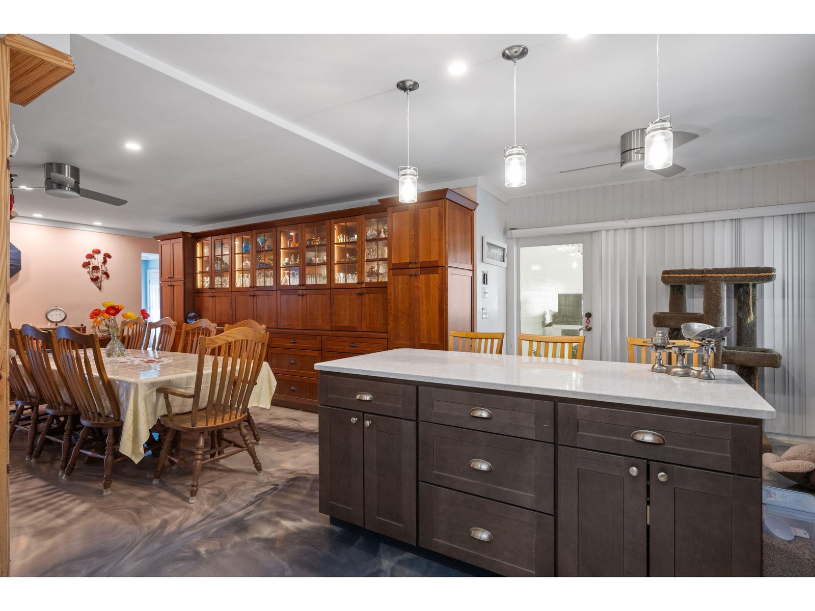 Kitchen to dining