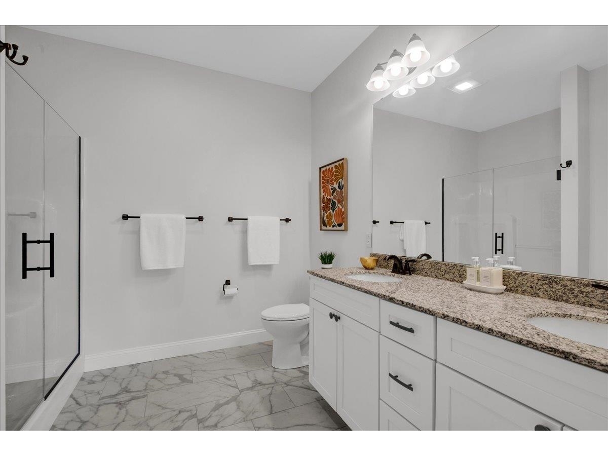 1st Floor Primary Suite 3/4 Ensuite Bathroom