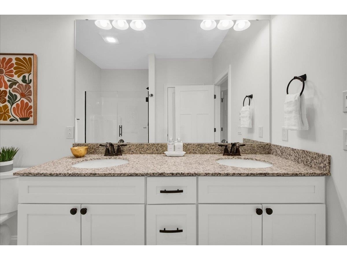 1st Floor Primary Suite 3/4 Ensuite Bathroom