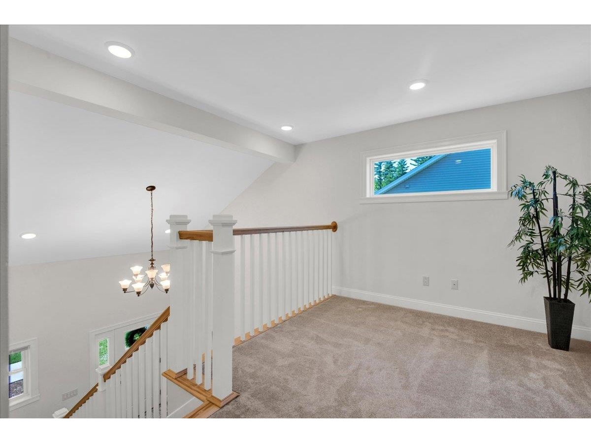 2nd Floor Bonus Space Overlooking Foyer