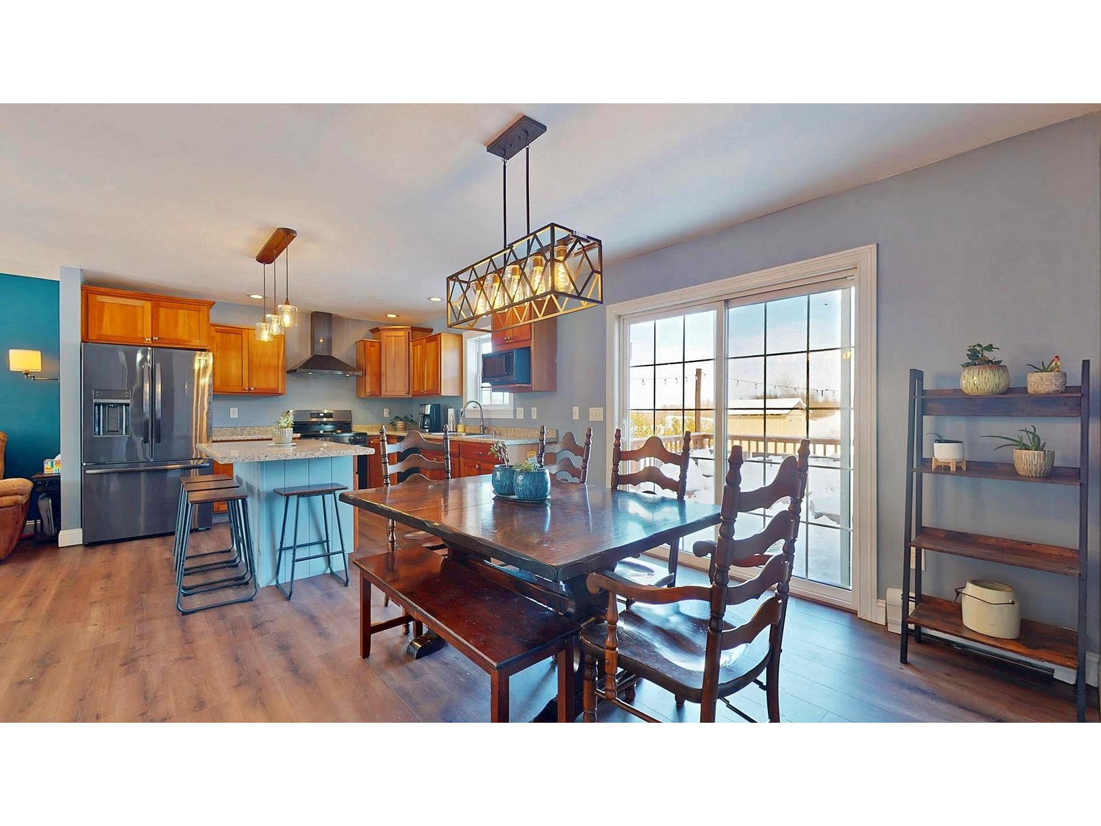 1544 Mill River Road