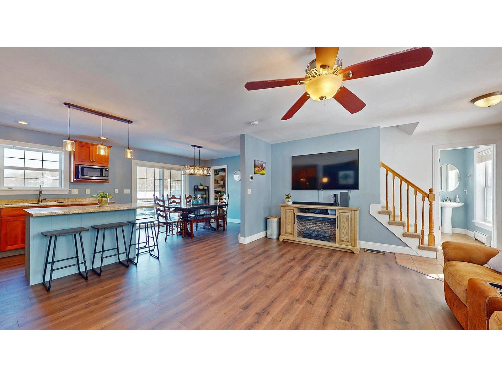 1544 Mill River Road