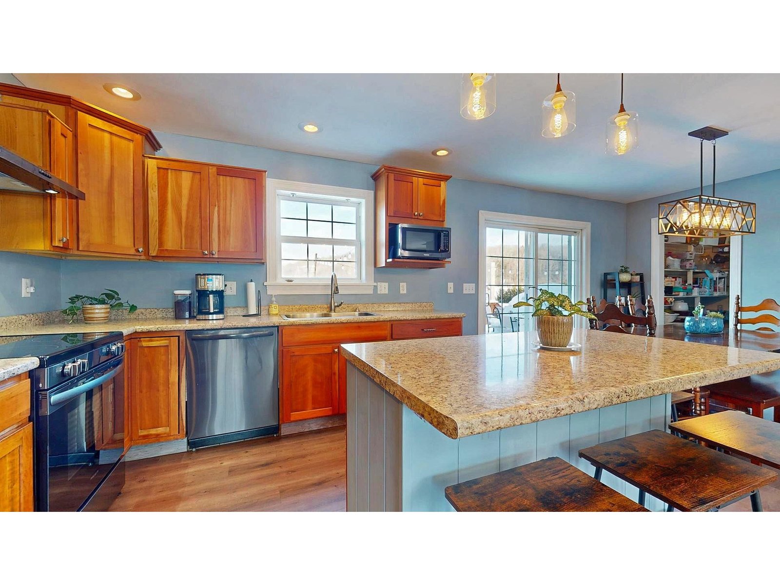 1544 Mill River Road