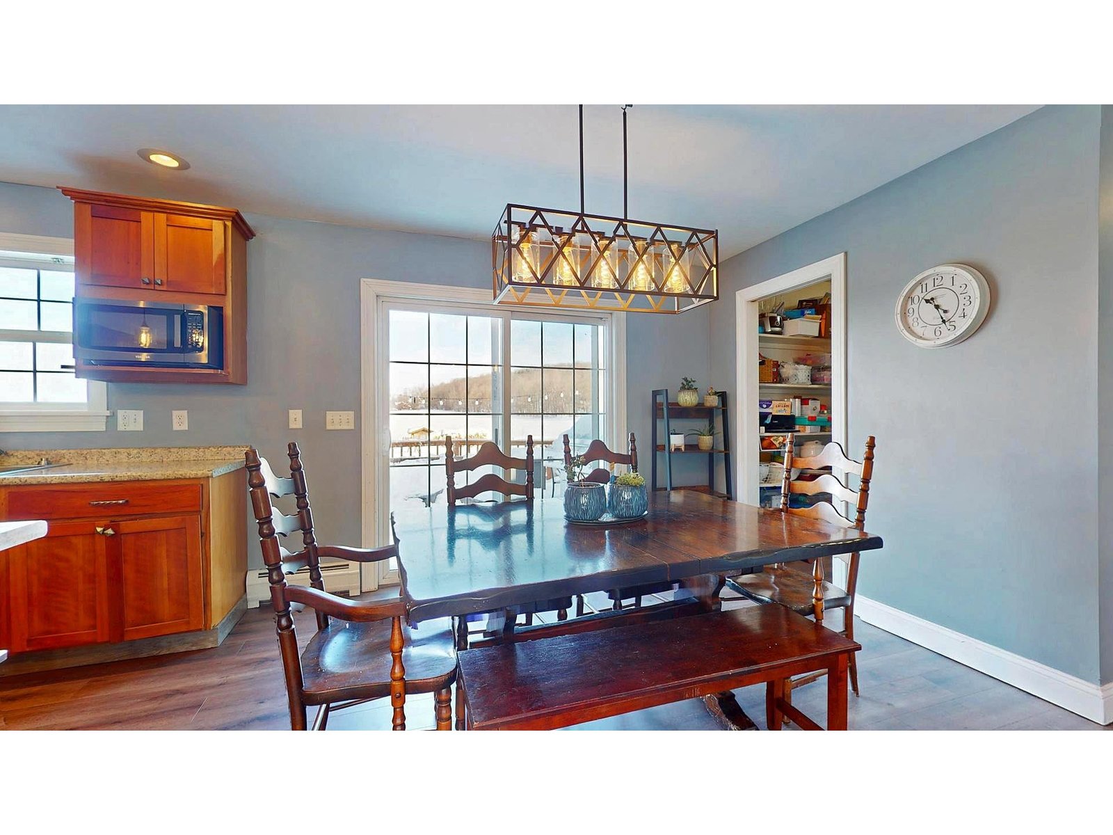 1544 Mill River Road