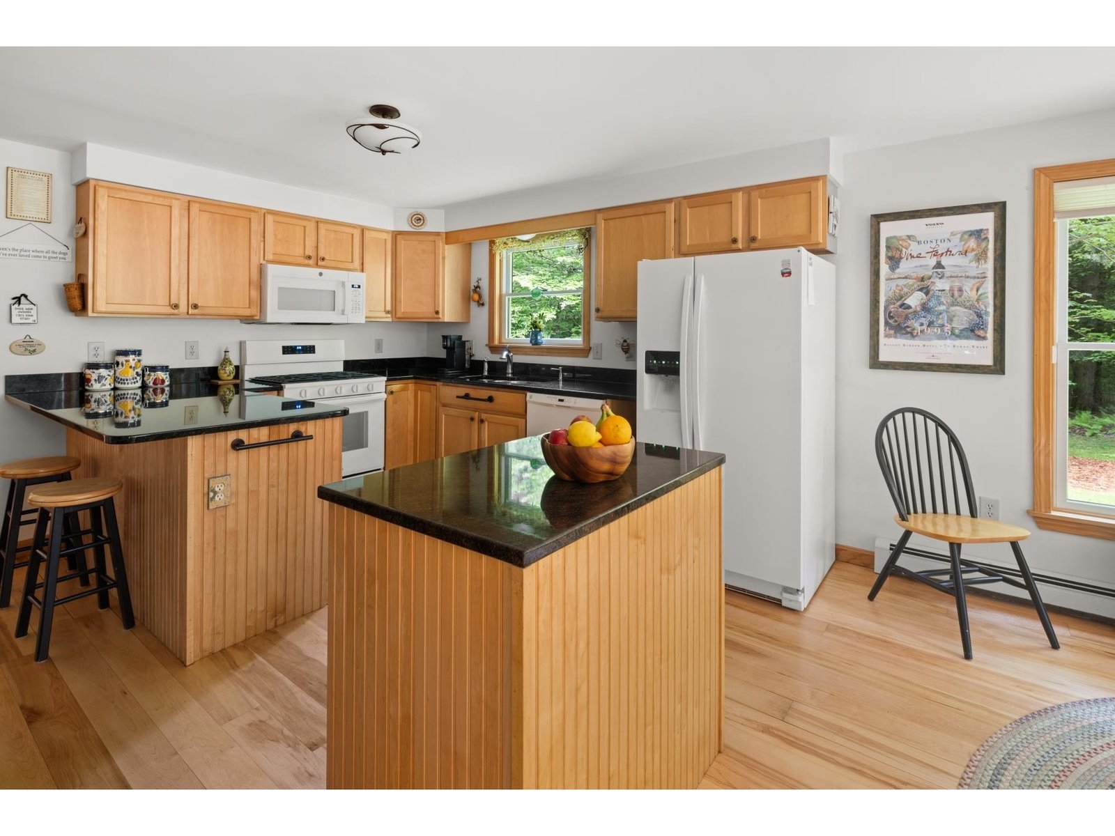 Living to kitchen