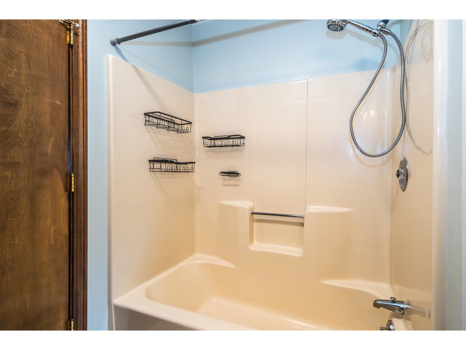 155 Dorr Drive, Unit Condo Unit #18