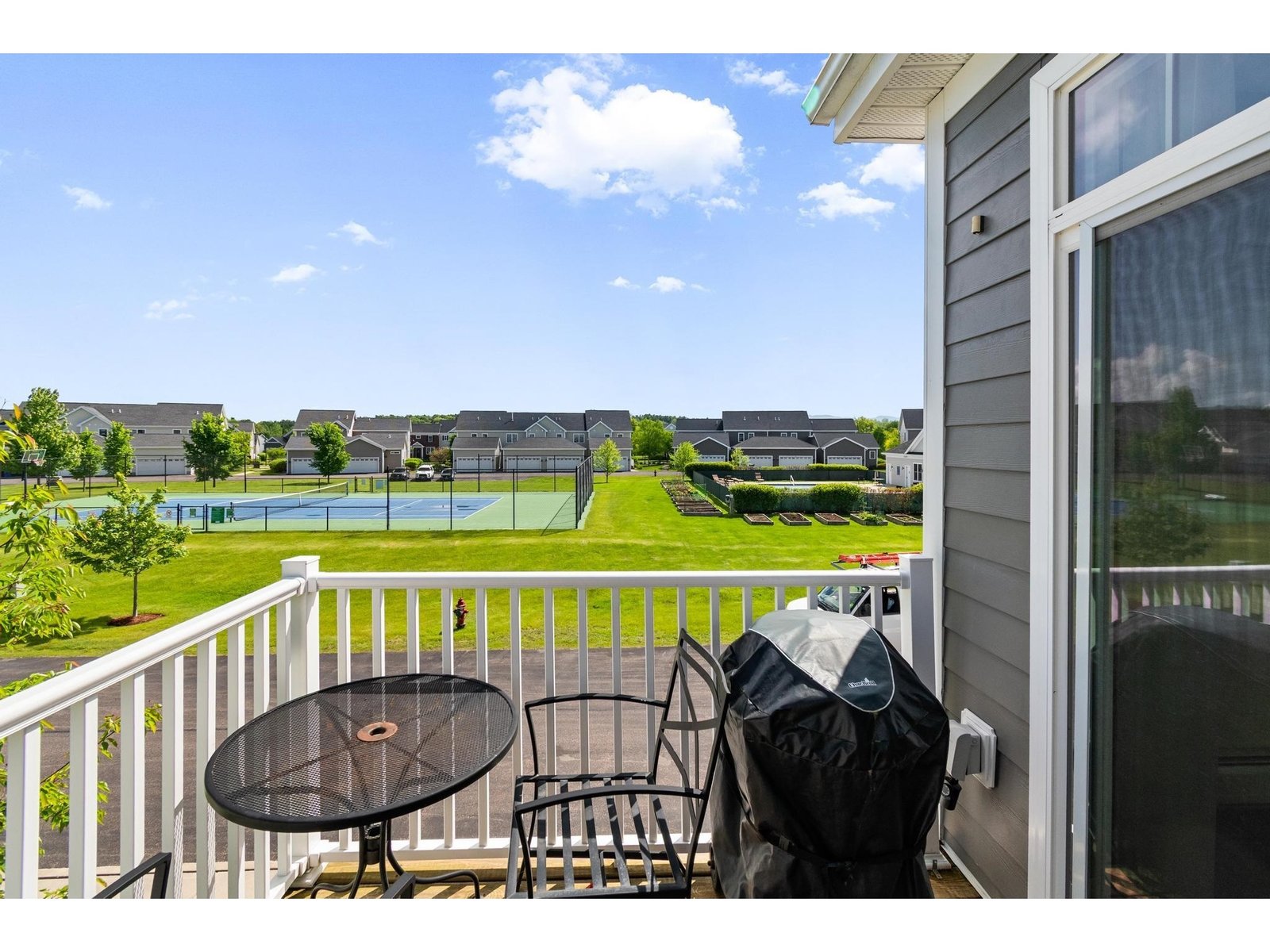 Deck/Yard
