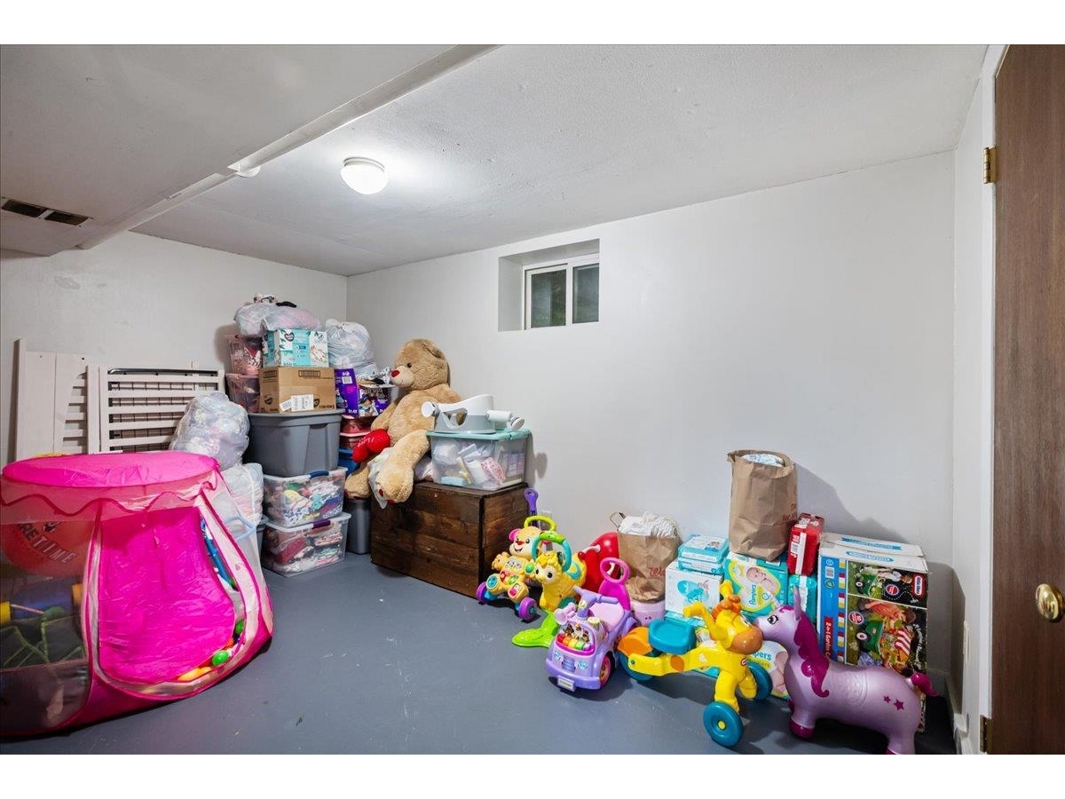 155 Woodcrest Circle