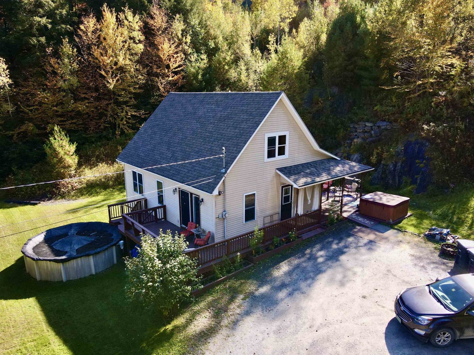 1552 River Road