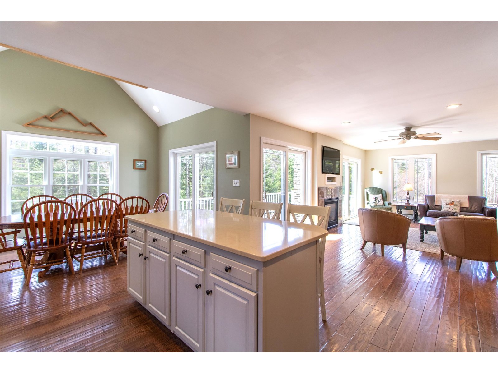 1559 Pinkham Road