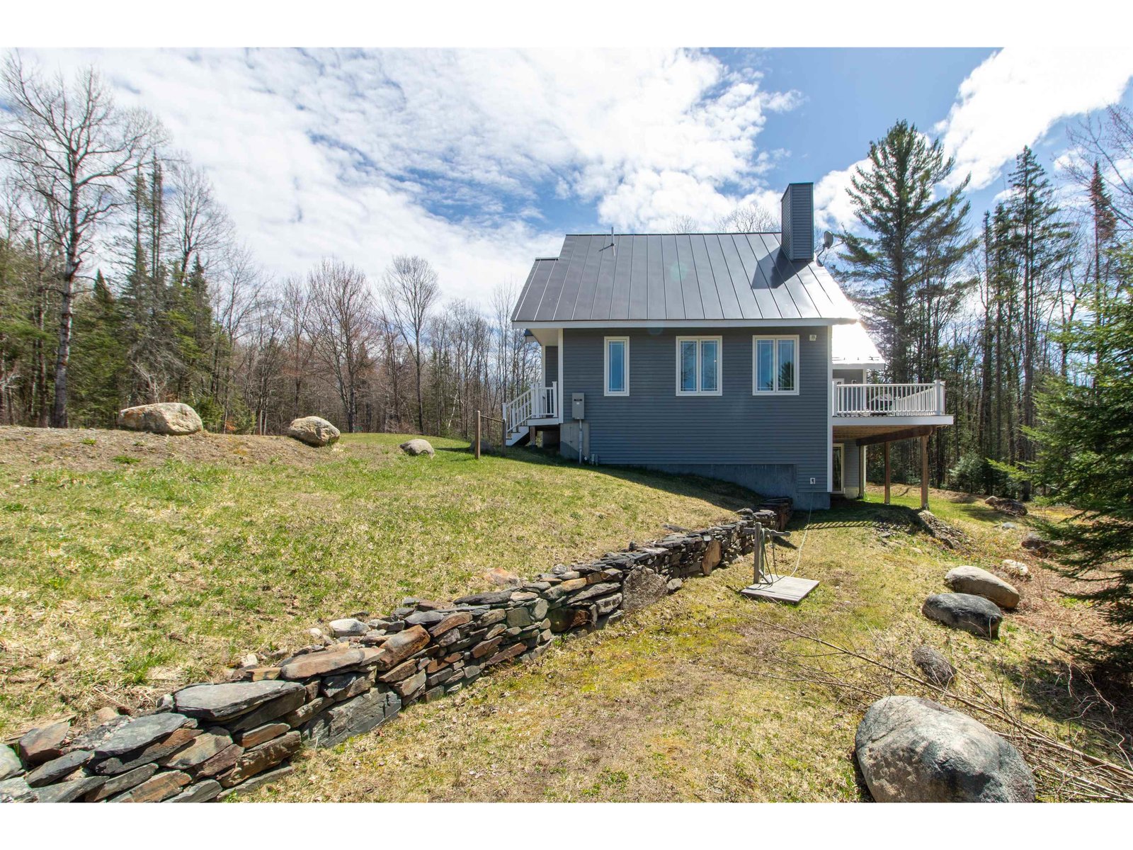 1559 Pinkham Road