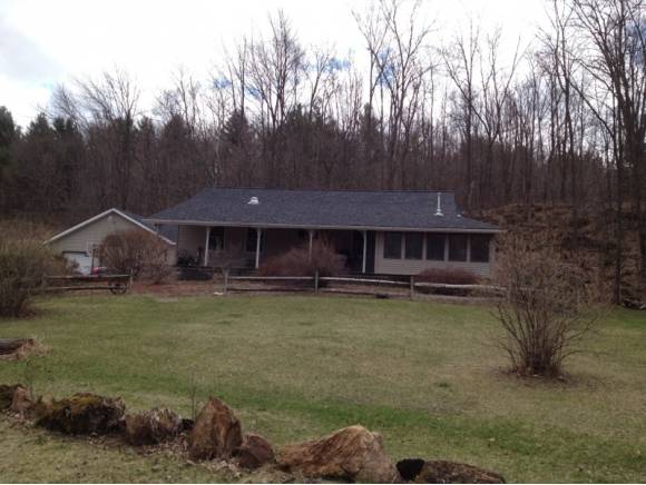 1559 Sweet Hollow Rd