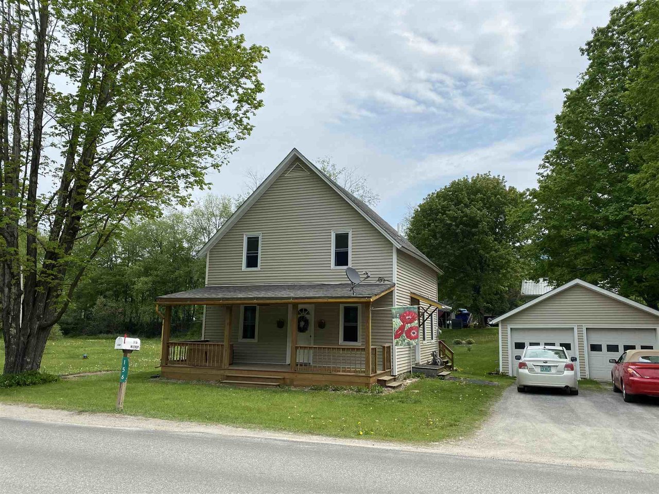 156 West River Road