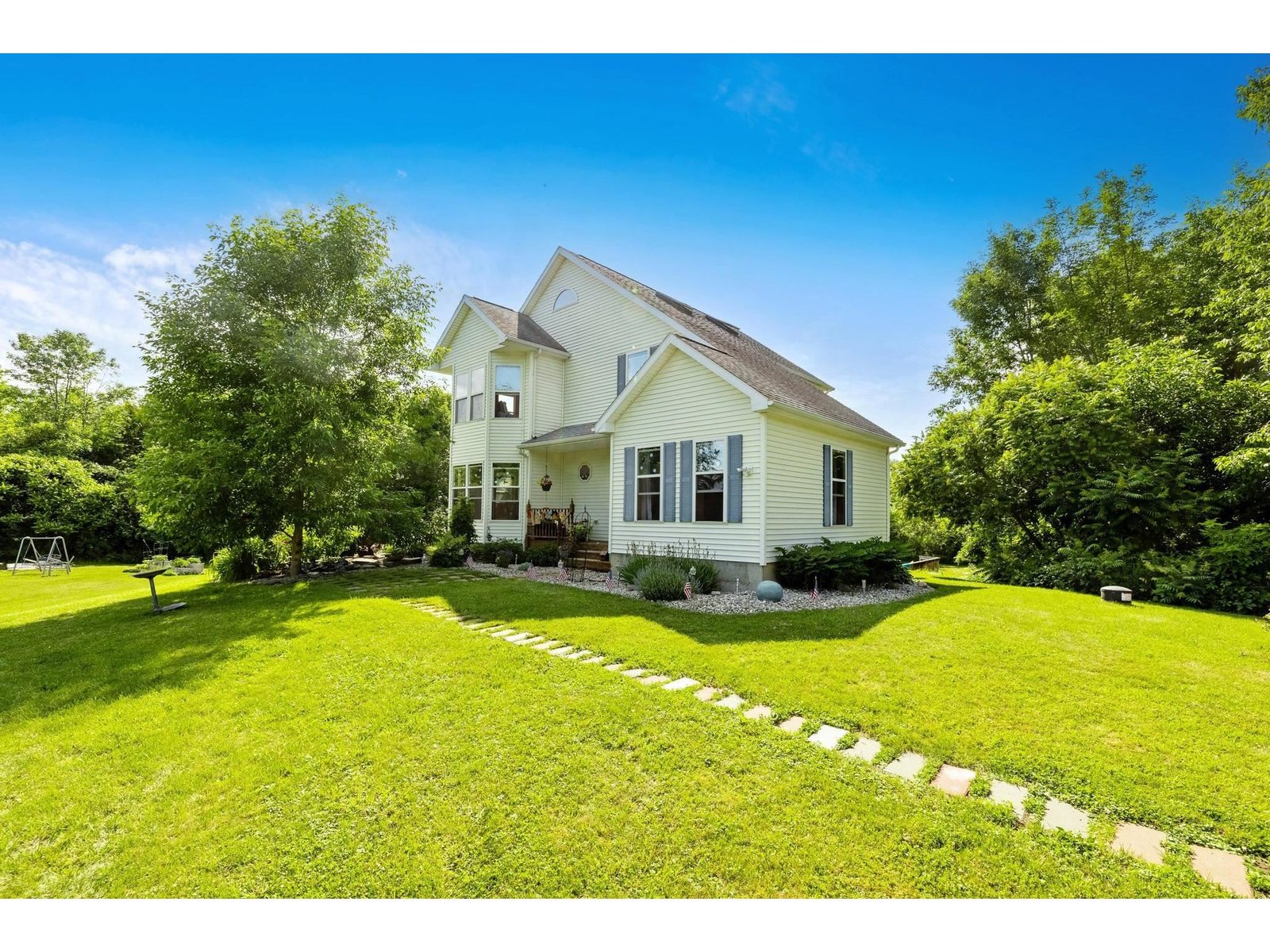 157 Savage Point Road, North Hero 157 Savage Point Road, North Hero