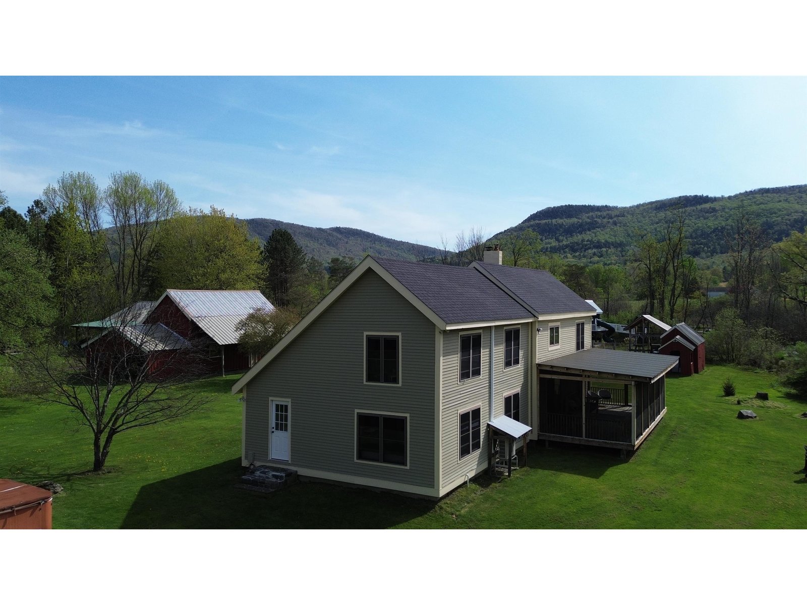 157 Tyler Bridge Road, Starksboro