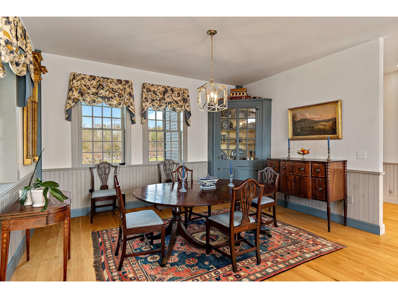 Inviting Dining Space