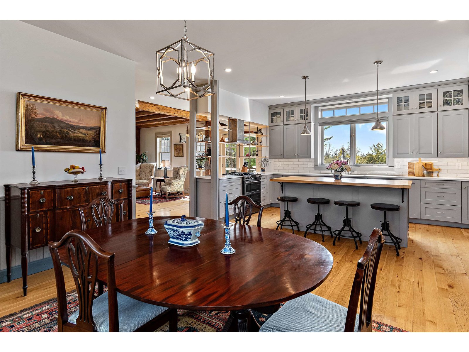 Ideal for Entertaining