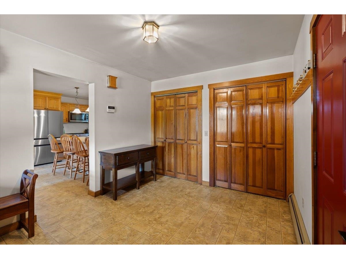 1585 Country Club Road