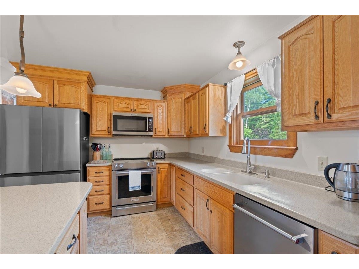 1585 Country Club Road