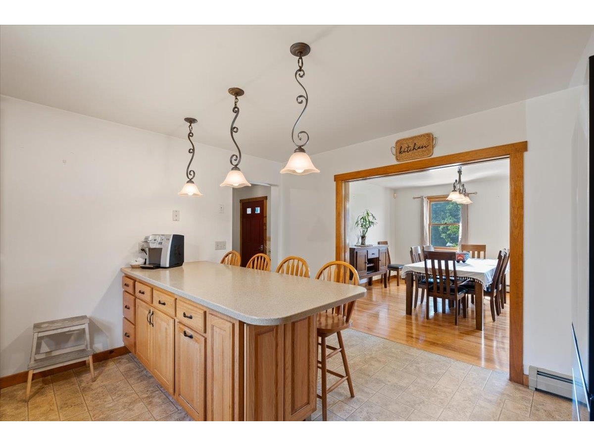 1585 Country Club Road