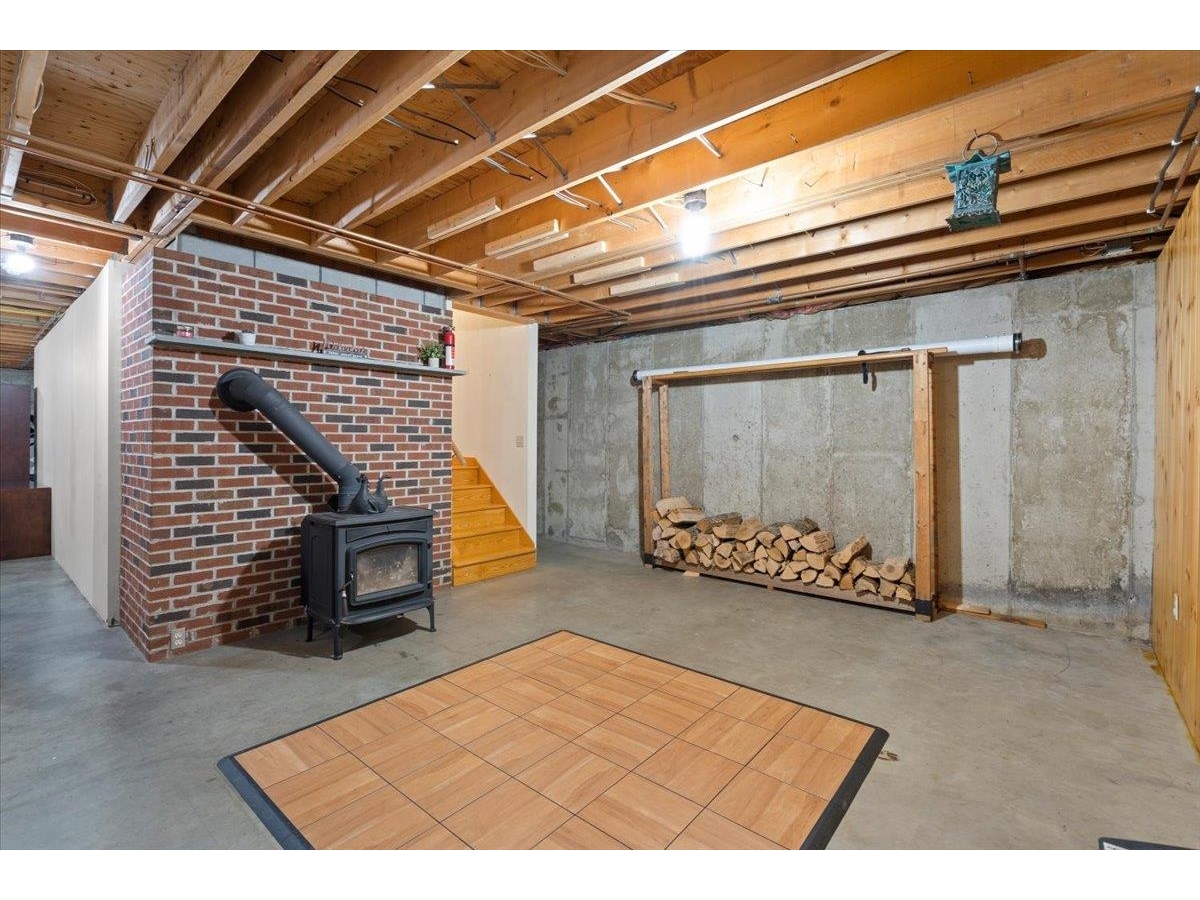 1585 Country Club Road