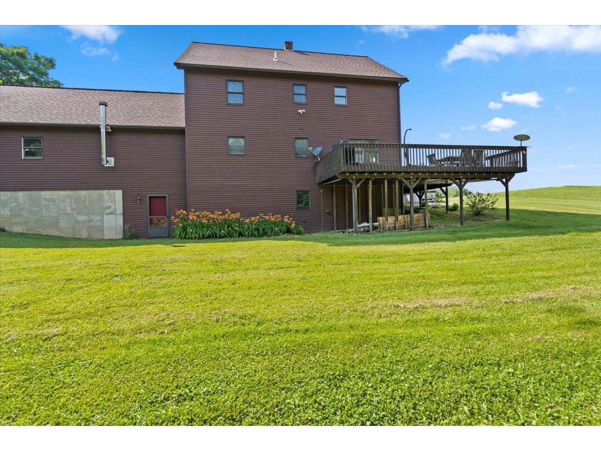 1585 Country Club Road