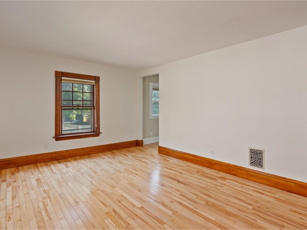 Looking to the closet/full BA