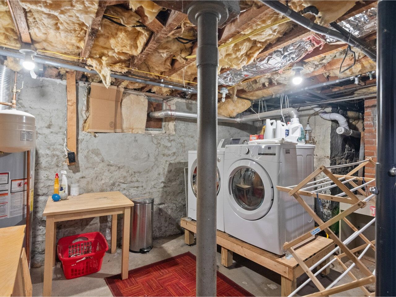 Basement w/ washer & dryer