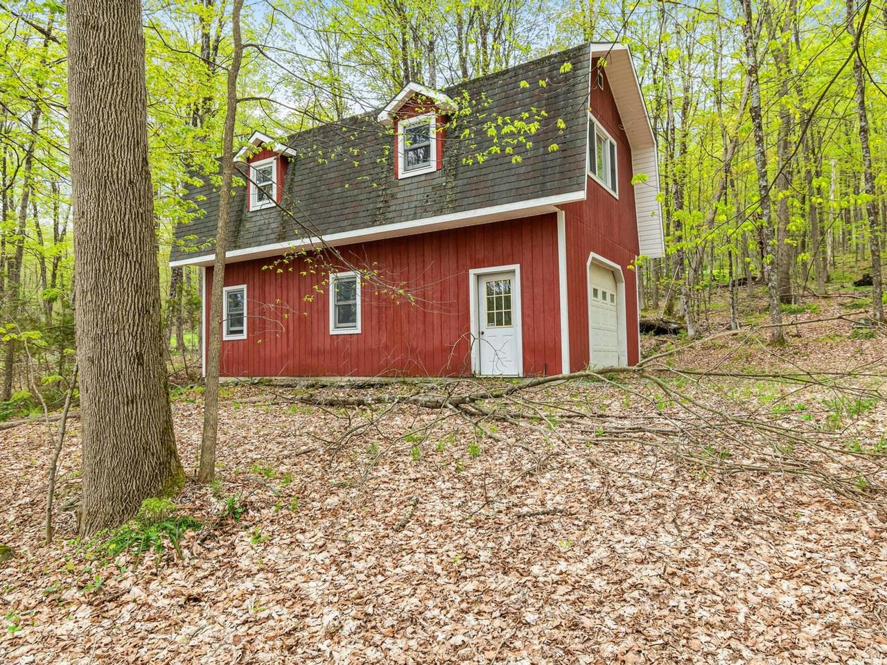 1593 North Road