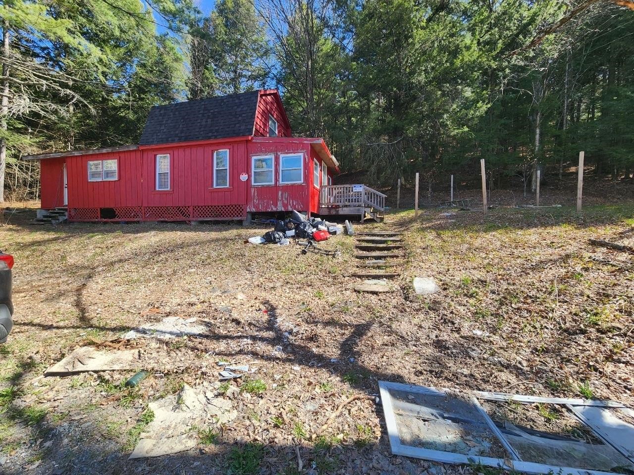1594 White Road