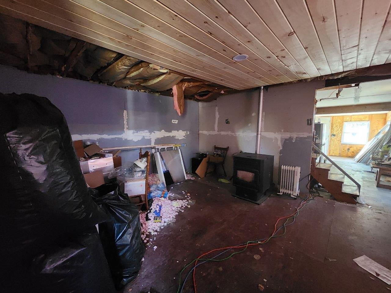 1594 White Road