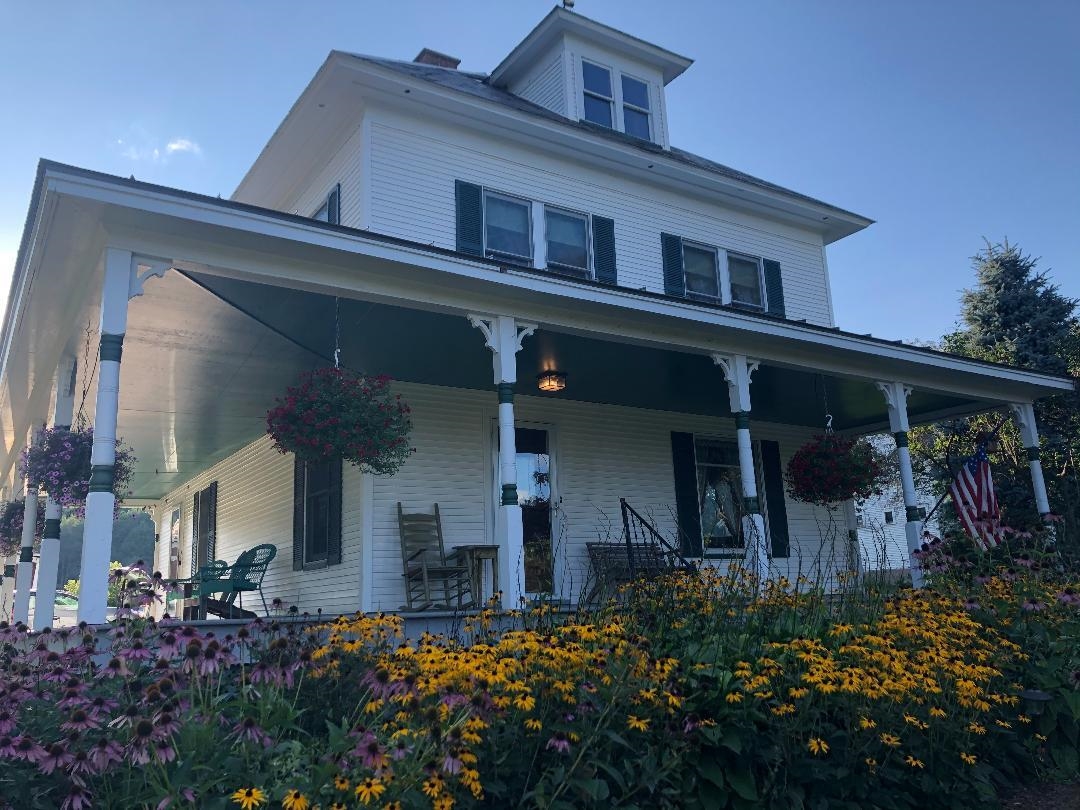 1598 Main Street
